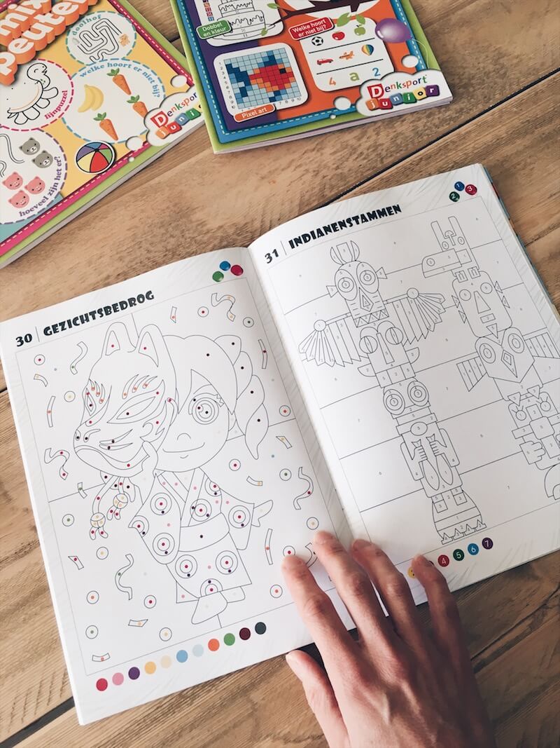 lezer Makkelijk te begrijpen Aanzetten Puzzelboeken voor kinderen en volwassenen + win - unicorns & fairytales